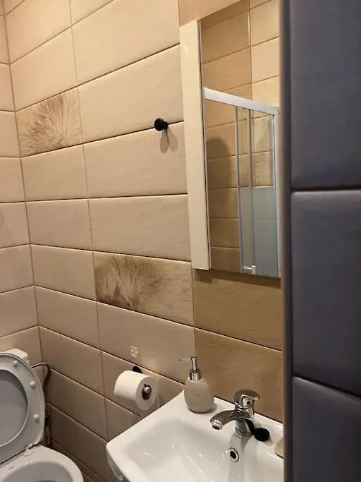 Lovely 1 Bedroom Studio In Bucharest City Center Apartment